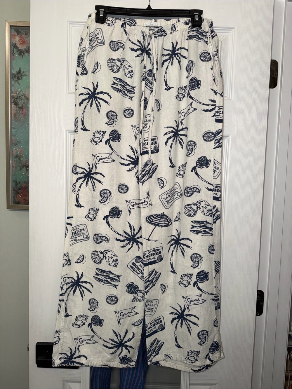 Cali 1850 Cream and Navy Tropical Print Pants - Picture 1 of 6
